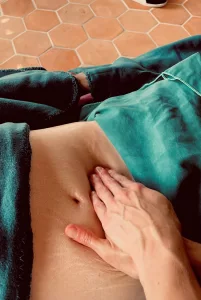 massage abdominal chi nei tsang valérie Morel Angoulême
